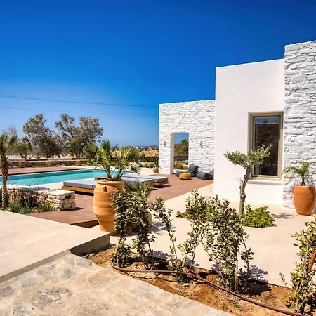 Costa Dorata Seaside Villa