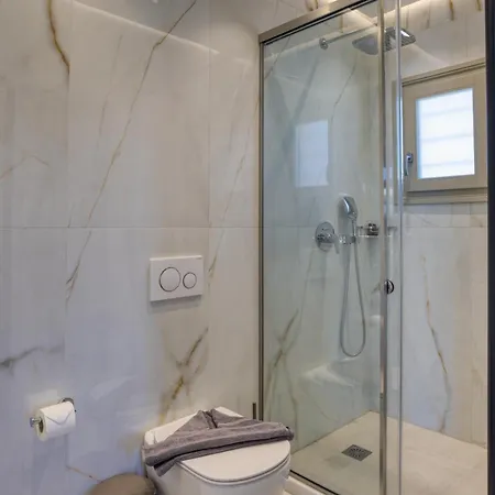 Costa Dorata Seaside 흐리시 악티