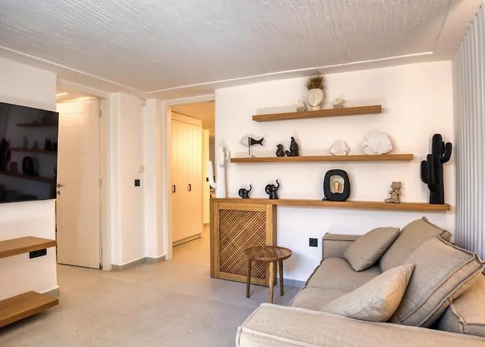 Costa Dorata Seaside Vila *