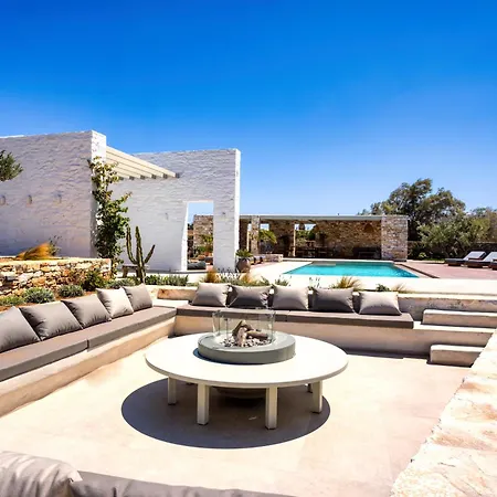 Costa Dorata Seaside Villa *